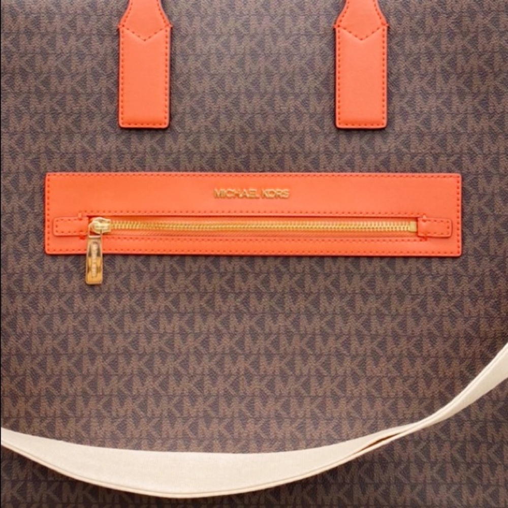 Gaby’sBags💕Michael Kors Tote Signature MK - Picture 5 of 5